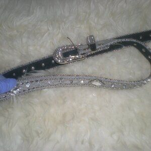 DAYTRIP  BKE   Leather Western Belt  Bling  Rhinestones  Size small  Gray